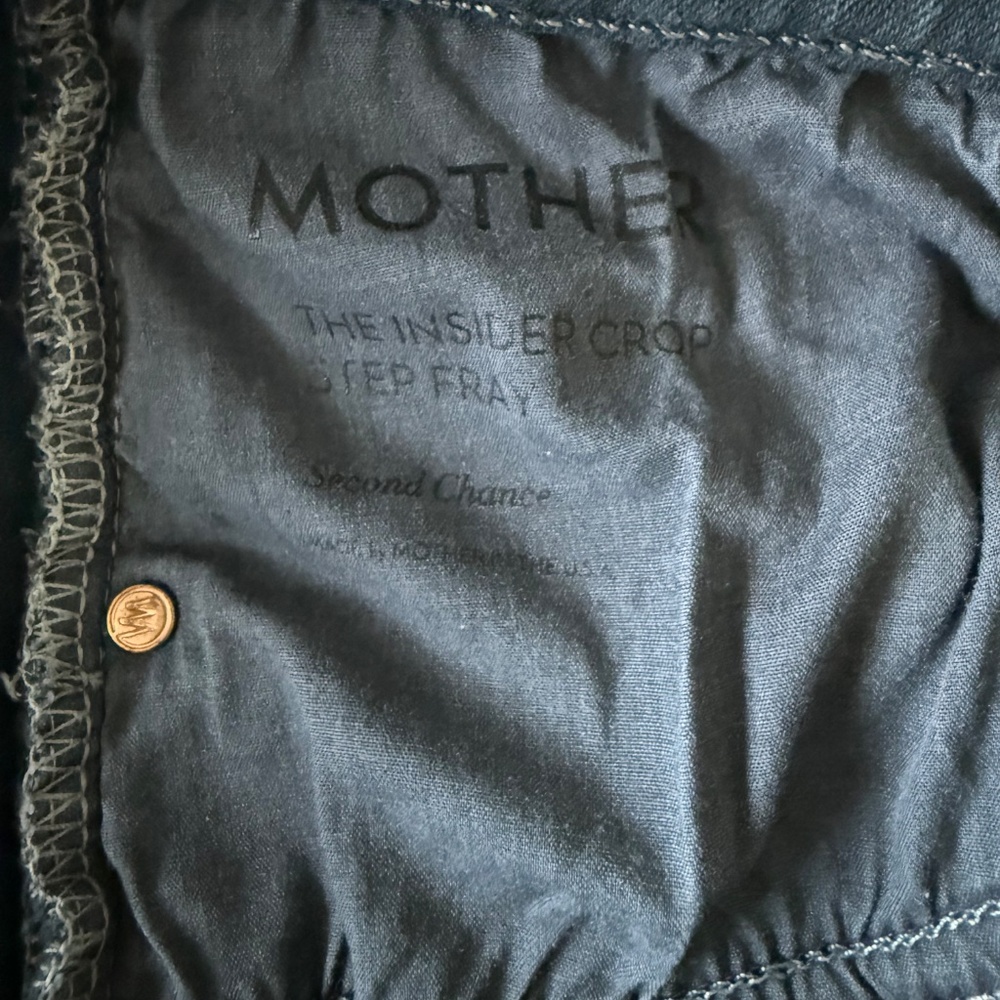 Mother Denim Insider Crop Step Fray Faded Black Size 29 - Picture 12 of 13